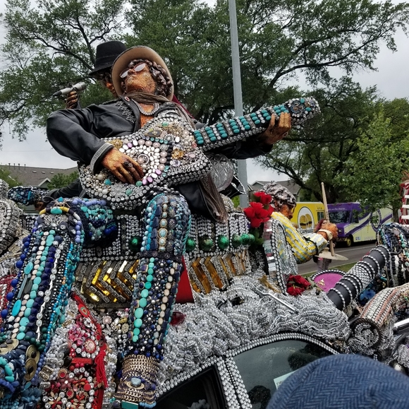 Meet your Posher!! - Picture 4 of 16